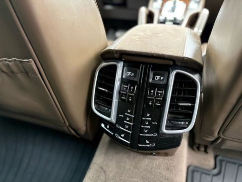 Used 2014 Porsche Cayenne GTS AWD/4WD image 17