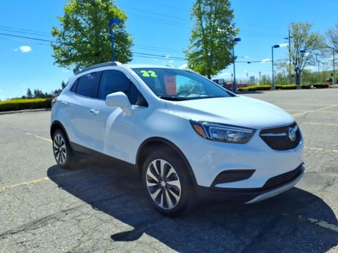 Used 2022 Buick Encore Preferred w/ Safety Package AWD/4WD image 3