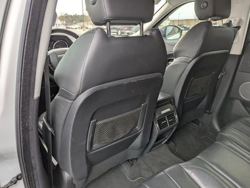 Used 2017 Land Rover Range Rover Evoque SE image 24