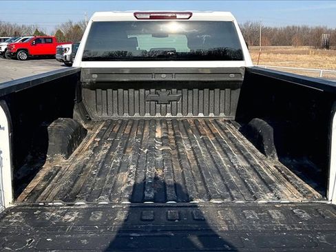 Used 2023 Chevrolet Silverado 2500 LT w/ Convenience Package image 7