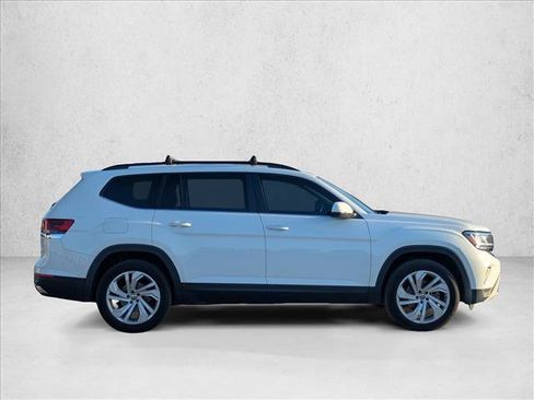 Used 2022 Volkswagen Atlas SE FWD image 4