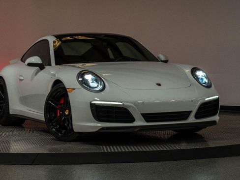 Used 2018 Porsche 911 Carrera 4S AWD/4WD image 30