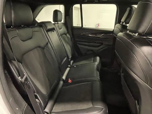 Used 2023 Jeep Grand Cherokee Altitude image 23