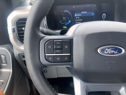 Used 2023 Ford F150 Lightning XLT AWD/4WD image 23