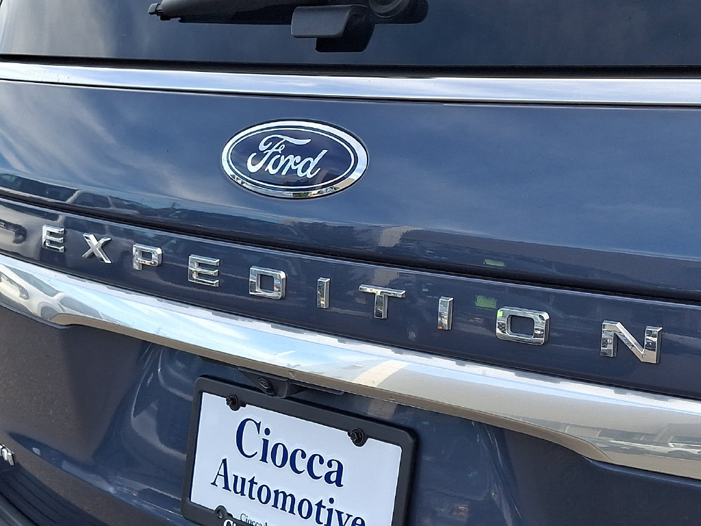 Used 2022 Ford Expedition Platinum AWD/4WD image 32