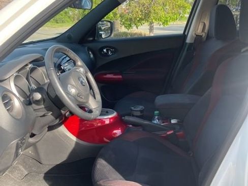 Used 2016 Nissan Juke SV w/ Technology Package image 7