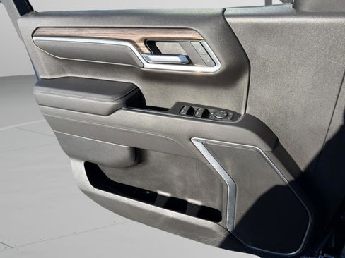 Used 2022 Chevrolet Silverado 1500 RST image 22