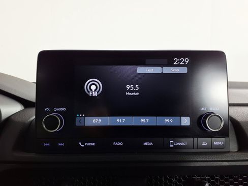Used 2024 Honda CR-V LX image 18