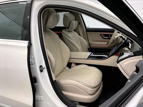 Certified 2022 Mercedes-Benz S 580 4MATIC Sedan image 6
