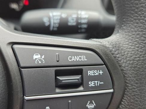 New 2026 Honda HR-V LX image 23