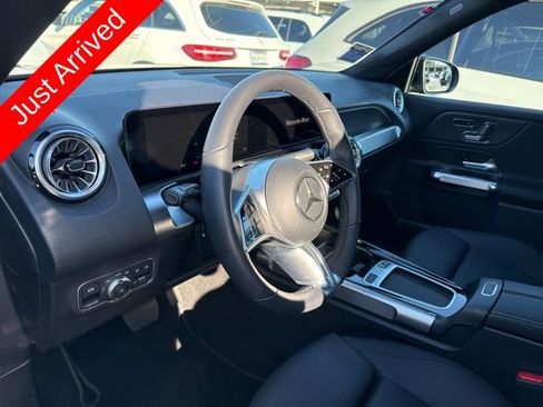 Used 2025 Mercedes-Benz GLB 250 image 10