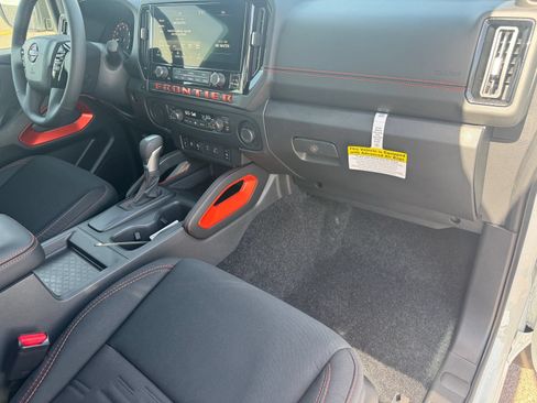New 2026 Nissan Frontier Pro-X RWD image 11