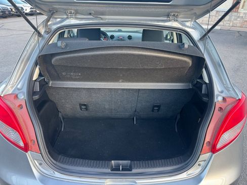 Used 2014 MAZDA MAZDA2 Touring image 19