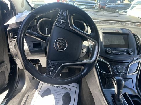 Used 2016 Buick LaCrosse FWD image 23