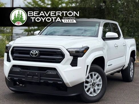 Used 2025 Toyota Tacoma SR5 AWD/4WD image 1
