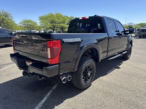 Used 2022 Ford F250 Lariat w/ Tremor Off-Road Package AWD/4WD image 7