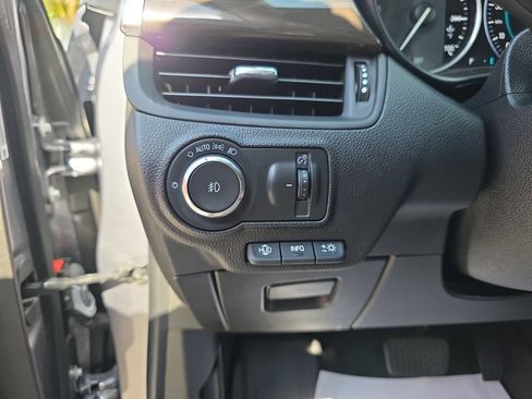 Used 2019 Buick Envision Premium w/ Driver Confidence Package AWD/4WD image 29