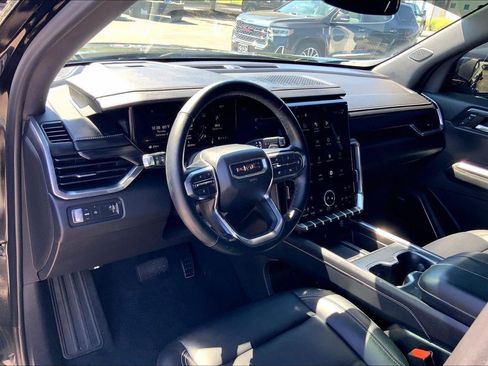 Used 2024 GMC Acadia Elevation w/ Trailering Package FWD image 13