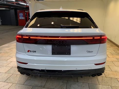 Used 2024 Audi SQ8 Premium Plus w/ S Sport Package AWD/4WD image 8