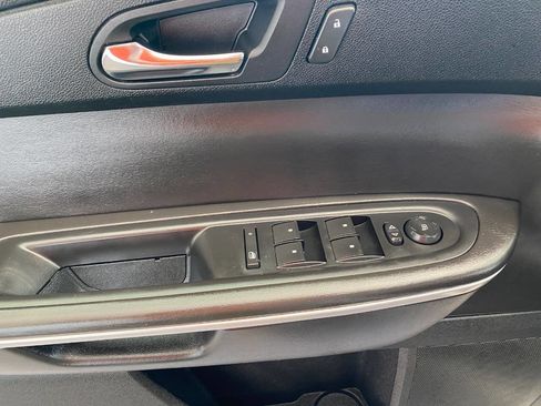 Used 2010 GMC Acadia SL w/ Preferred Package image 26