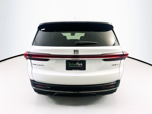 Used 2025 Buick Enclave Preferred FWD image 7