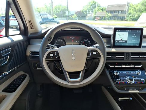 Certified 2022 Lincoln Corsair AWD w/ Equipment Group 101A image 14