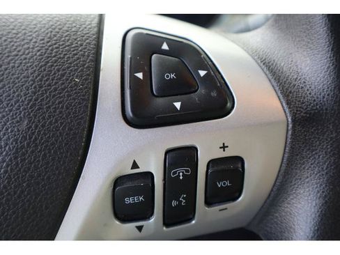 Used 2013 Ford Edge SE FWD image 13