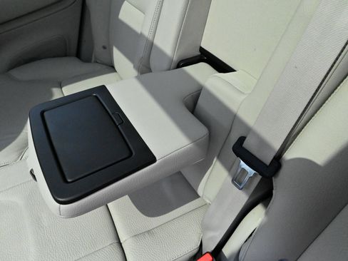 Used 2023 Volvo XC90 B6 Plus AWD/4WD image 41