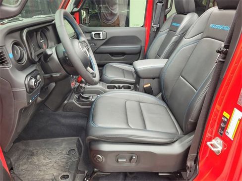 Used 2024 Jeep Wrangler Unlimited Rubicon 4xe image 7