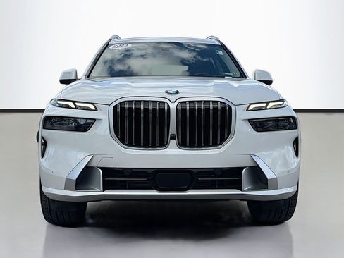 Used 2023 BMW X7 xDrive40i w/ Executive Package image 9