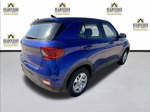 Used 2021 Hyundai Venue SE FWD image 6