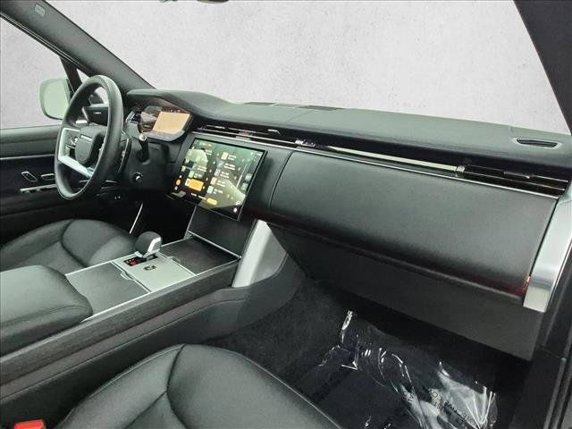 Certified 2025 Land Rover Range Rover Long Wheelbase SE AWD/4WD image 26