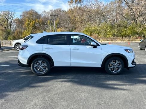 New 2026 Honda HR-V LX image 6