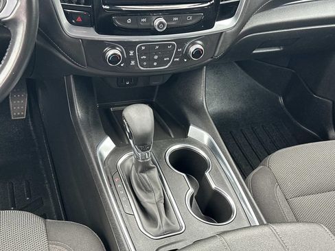 Used 2022 Chevrolet Traverse LT AWD/4WD image 21