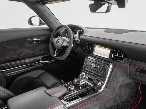 Used 2014 Mercedes-Benz SLS AMG Black Series image 29