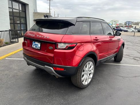 Used 2017 Land Rover Range Rover Evoque SE Premium image 7