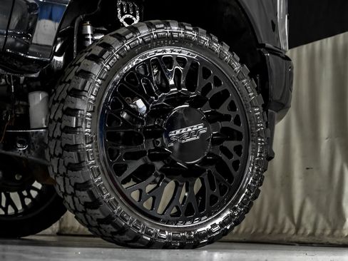 Used 2024 Ford F350 Limited w/ FX4 Off-Road Package AWD/4WD image 55