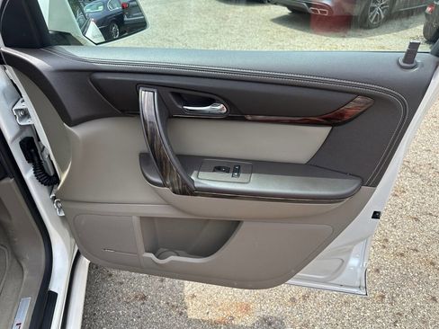 Used 2014 GMC Acadia Denali image 23