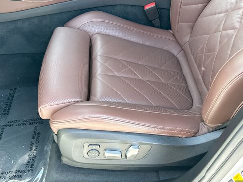 Used 2023 BMW X5 xDrive40i w/ M Sport Package AWD/4WD image 19