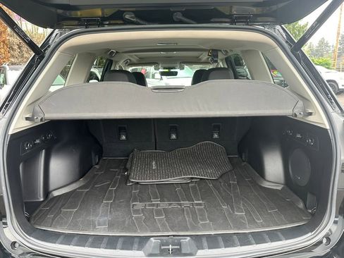 Used 2019 Subaru Forester Touring image 32