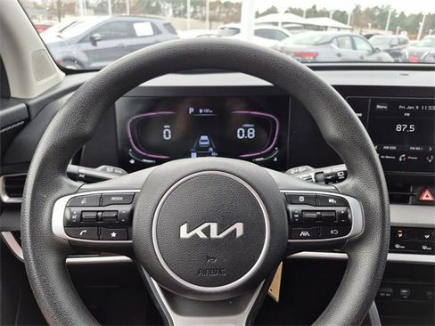 Used 2024 Kia Sportage LX image 26