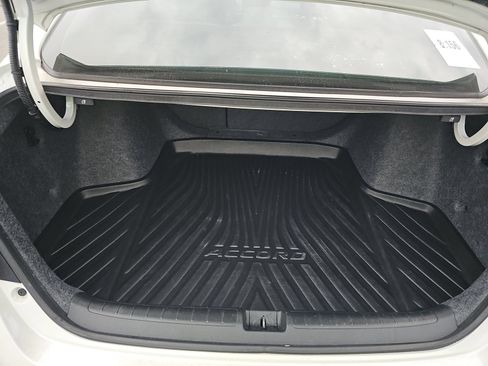 Used 2020 Honda Accord EX-L image 16