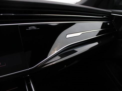 New 2025 Audi Q8 Premium image 11