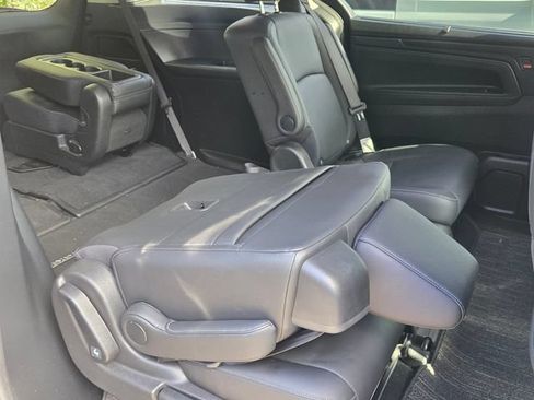 Used 2024 Honda Odyssey EX-L image 11