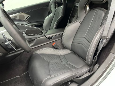 Used 2024 Chevrolet Corvette Stingray Preferred Cpe w/ Z51 Performance Package RWD image 19