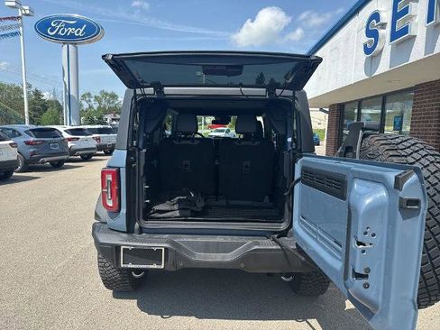 Certified 2023 Ford Bronco Badlands w/ Sasquatch Package AWD/4WD image 5