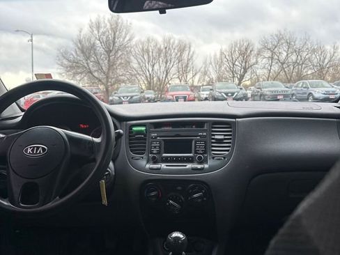 Used 2011 Kia Rio Sedan image 8