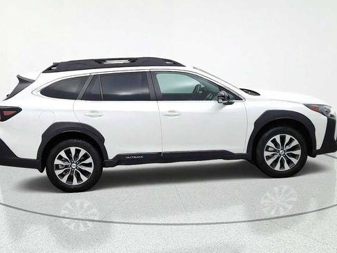 Certified 2025 Subaru Outback Limited w/ Popular Package #2 AWD/4WD image 10