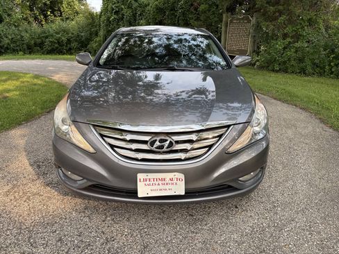 Used 2012 Hyundai Sonata SE w/ Navigation & Sunroof Pkg FWD image 8