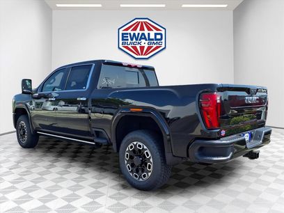 New 2026 GMC Sierra 2500 Denali Ultimate w/ LPO, Black Badging Package